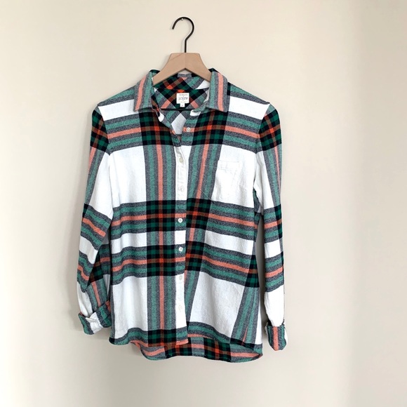 J. Crew Tops - J. Crew Women’s Pocketed Long sleeve Flannel